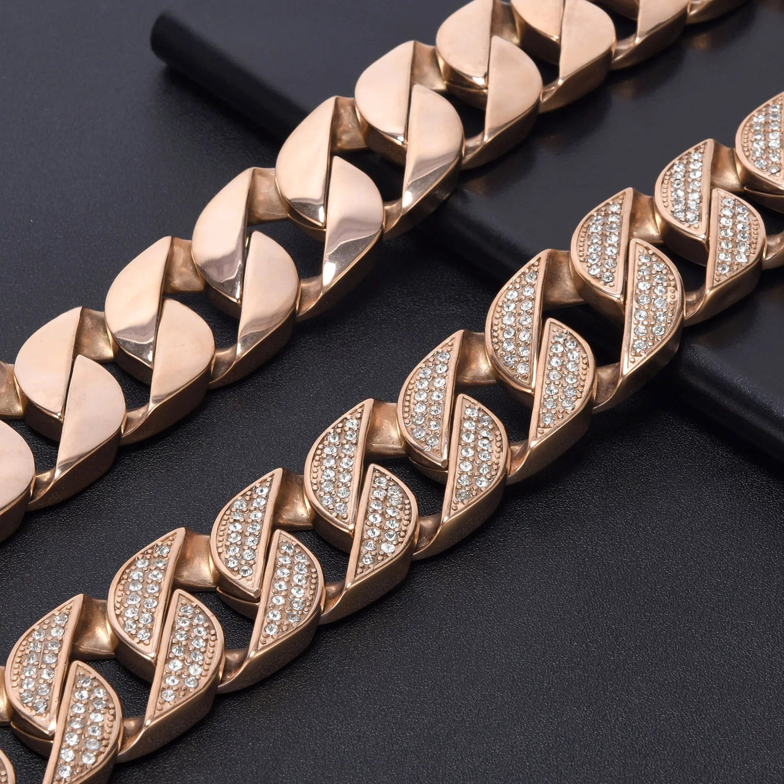 Luxury Rhinestone Dog Collar with Leash